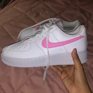 Nike Pink Swoosh Air Force 1
